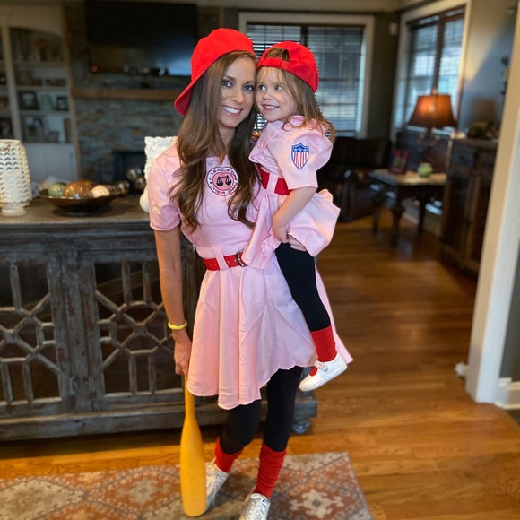 Meet your Posher, Courtnee - Picture 2 of 3